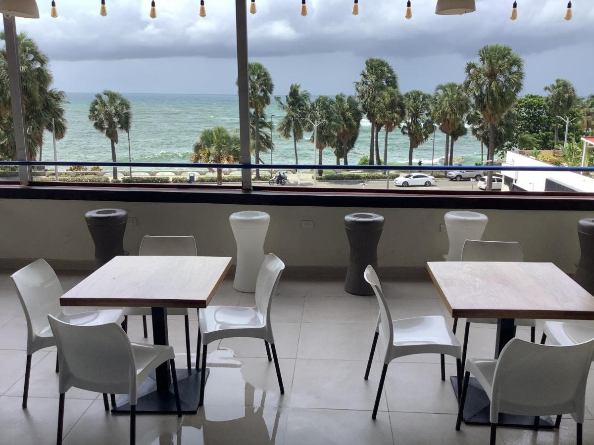 Hotel Blue Malecon And Spa ซานโตโดมิงโก ภายนอก รูปภาพ