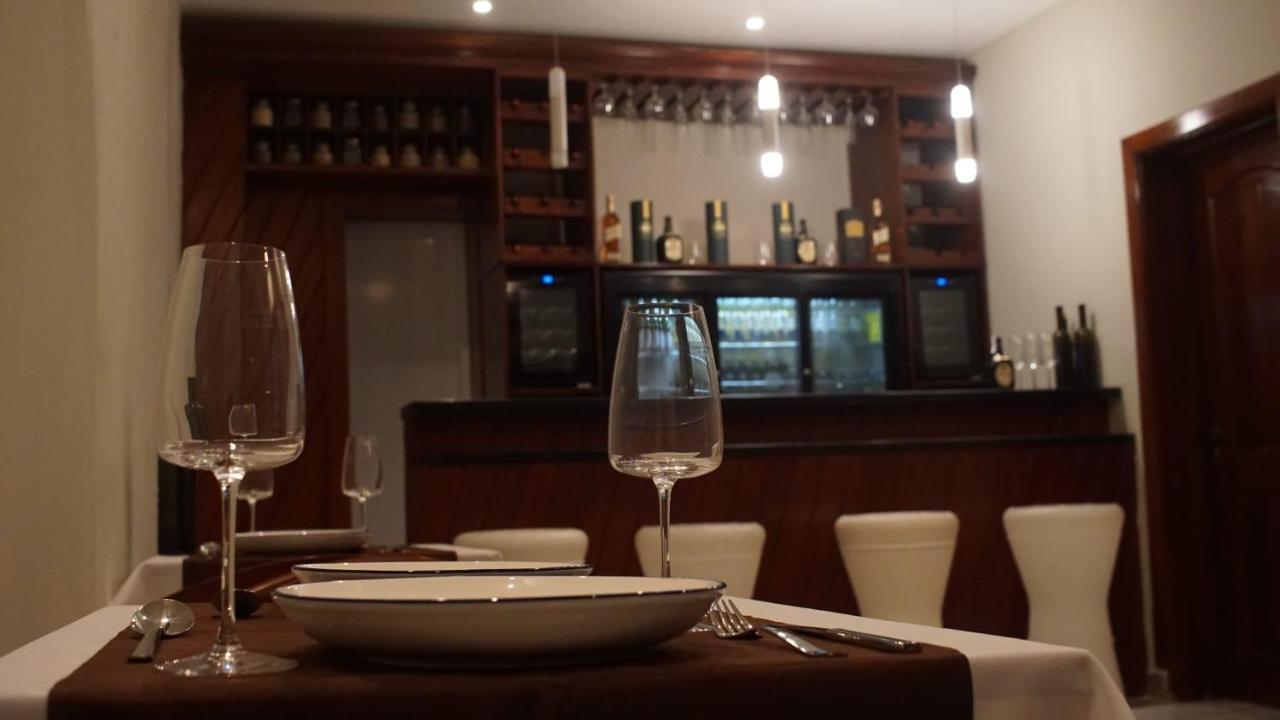 Hotel Blue Malecon And Spa ซานโตโดมิงโก ภายนอก รูปภาพ
